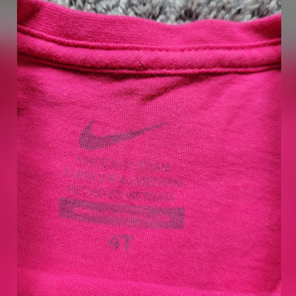 Nike Girls Pink 'Just Do It.' Tee and Shorts Active Set Size 4 - Picture 2 of 6